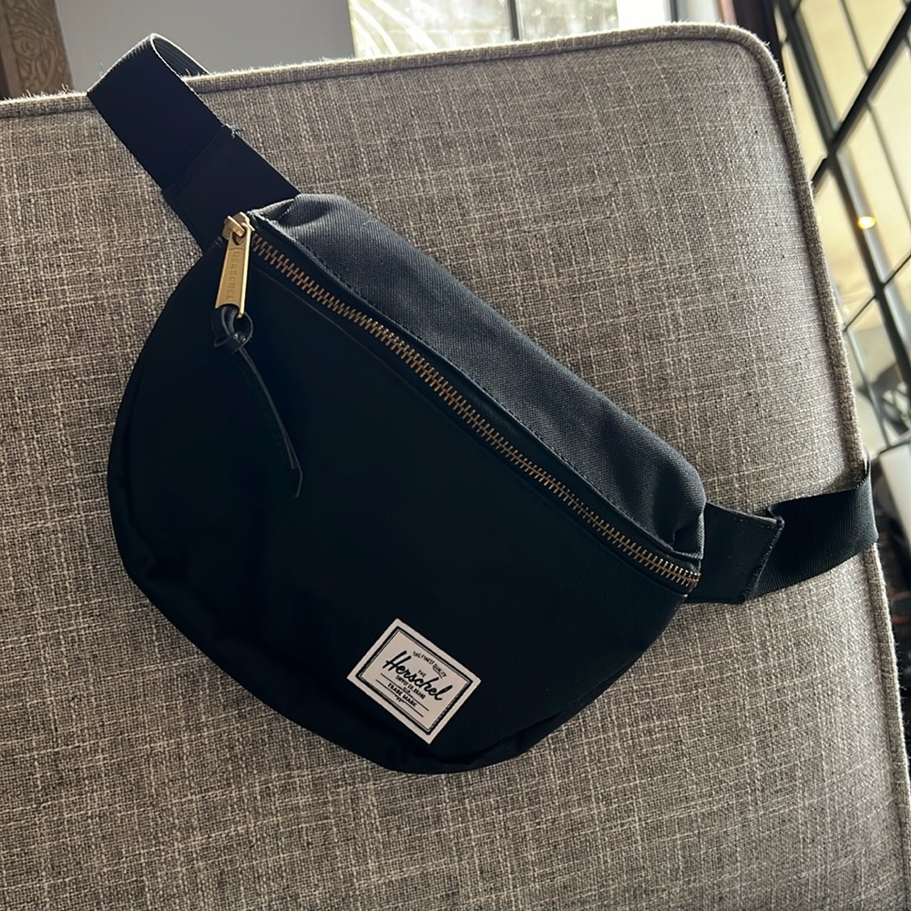 Herschel supply company, hip pack, excellent like new condition